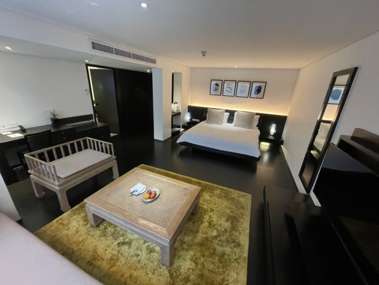 COMO Metropolitan Bangkok Review: A Wellness Haven for Solo Travelers