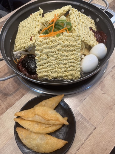A Guide to Eunsa Instant Tteokbokki: A Local Favorite in Junggye-dong image 10