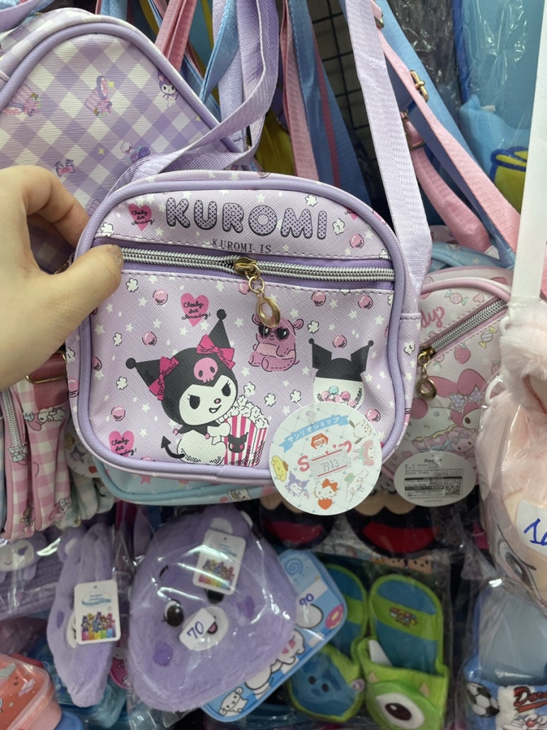 Bangkok Sampeng Market Shopping Guide: A Treasure Trove for Souvenirs image 7