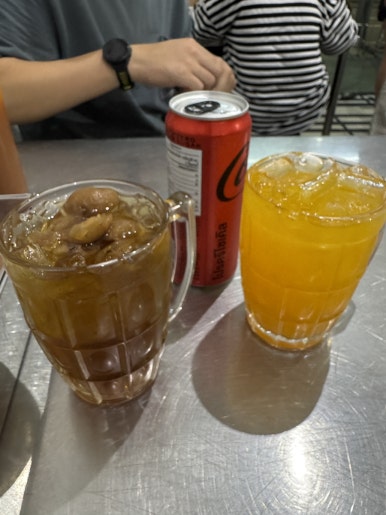 Ann Guay Tiew Kua Gai: A Must-Visit Bangkok Street Food Gem image 5