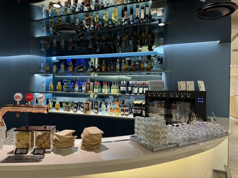 A Comprehensive Review of the KAL Lounge at Incheon Airport Terminal 2 image 2