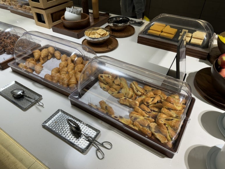 A Comprehensive Review of the KAL Lounge at Incheon Airport Terminal 2 image 10