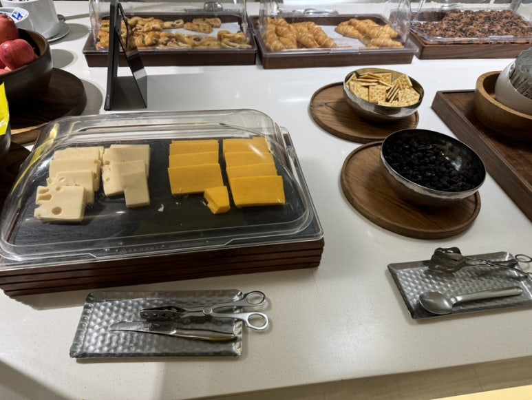 A Comprehensive Review of the KAL Lounge at Incheon Airport Terminal 2 image 13