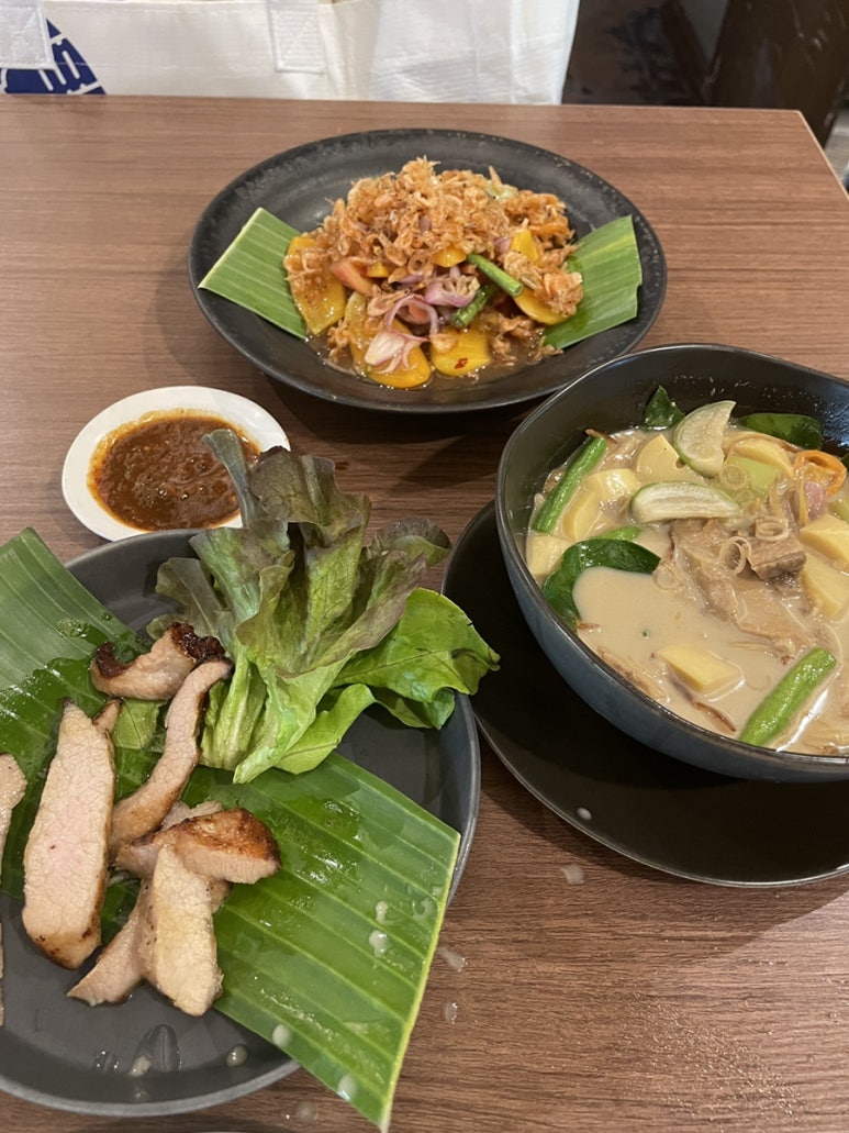 Baan Somtum Bangkok Review: Seasonal Delights and Must-Try Dishes