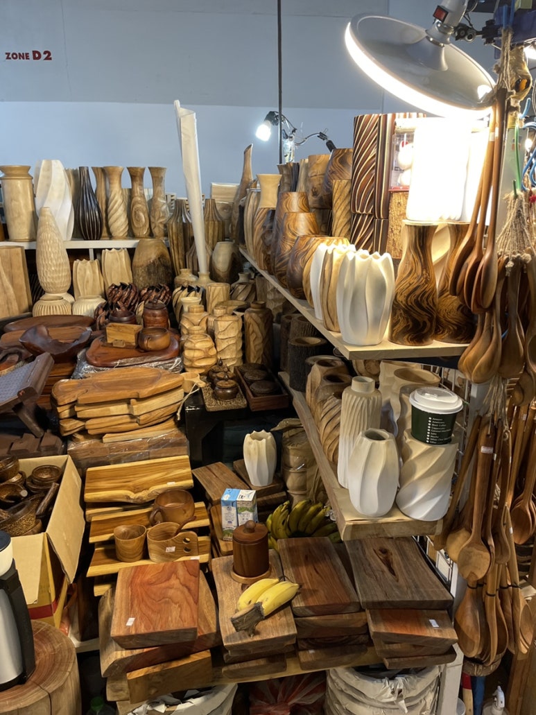 Discover Affordable Wooden Tableware at JJ Mall in Bangkok image 6