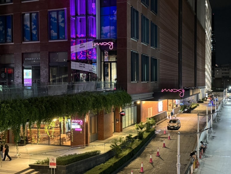Moxy Bangkok Ratchaprasong Review: A Trendy Stay in the Heart of the City