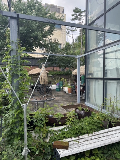 Garden Gallery Namyangju: A Perfect Spot for Family Dining and Scenic Views image 1