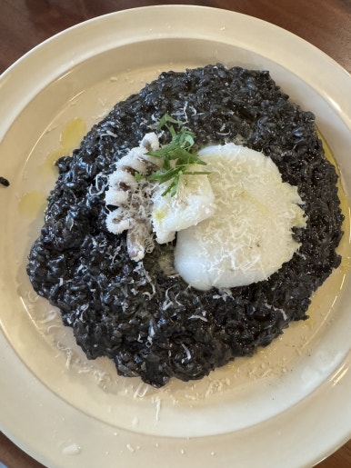 Garden Gallery Namyangju: A Perfect Spot for Family Dining and Scenic Views image 24