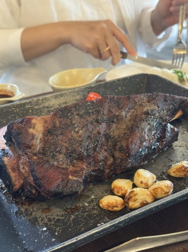 Garden Gallery Namyangju: A Perfect Spot for Family Dining and Scenic Views image 26