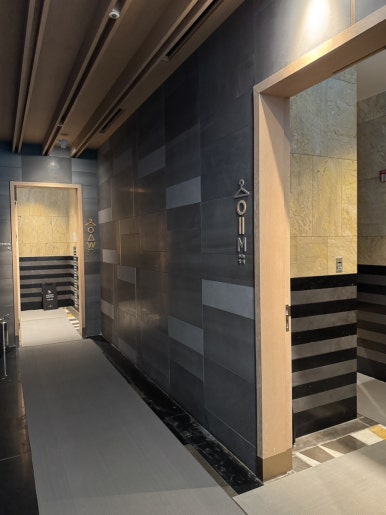 A Parent’s Guide to the JW Marriott Jeju Resort & Spa Swimming Pool image 27