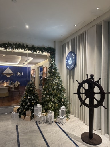 Siam Yacht Club Bangkok Review: A Riverside Dining Guide image 2