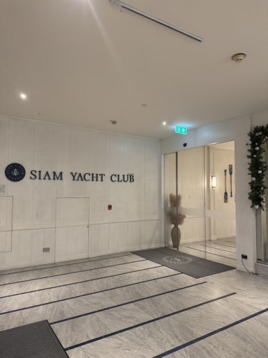 Siam Yacht Club Bangkok Review: A Riverside Dining Guide image 3