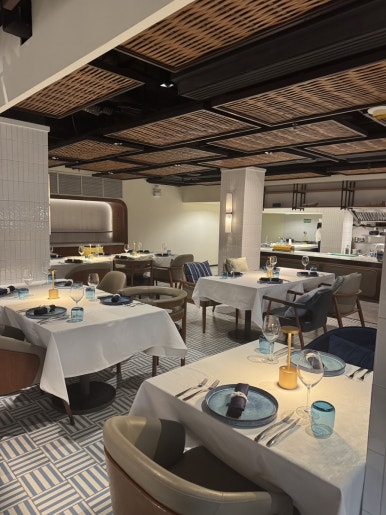 Siam Yacht Club Bangkok Review: A Riverside Dining Guide image 5