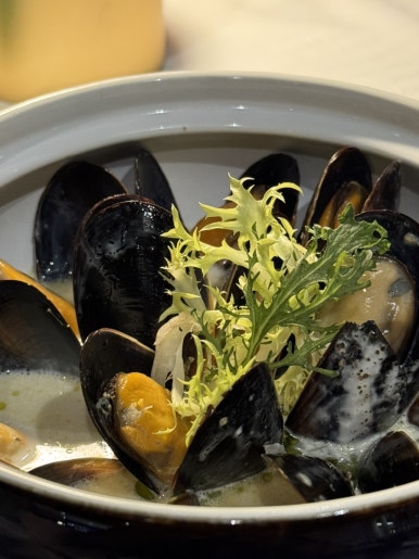 Siam Yacht Club Bangkok Review: A Riverside Dining Guide image 25