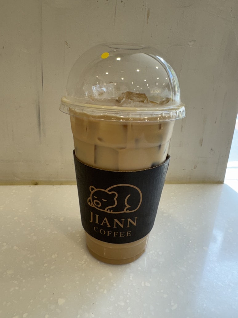 Jian Coffee Namdaemun: A Go-To Spot for Quality Takeaway Coffee image 22
