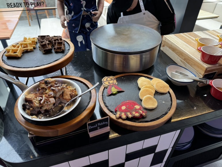 Moxy Bangkok Ratchaprasong: A Review of Dining at This New 2024 Hotel image 13