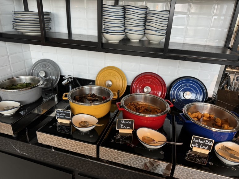 Moxy Bangkok Ratchaprasong: A Review of Dining at This New 2024 Hotel image 22