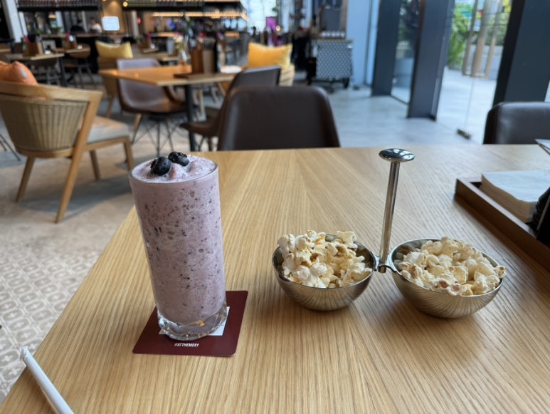 Moxy Bangkok Ratchaprasong: A Review of Dining at This New 2024 Hotel image 35