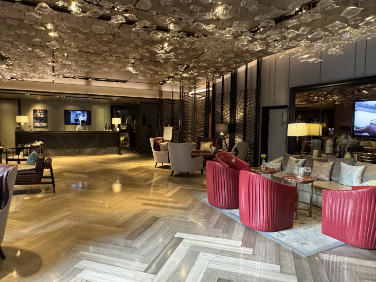 VIE Hotel Bangkok Review: A Guide to Value-Driven Luxury Suites image 7