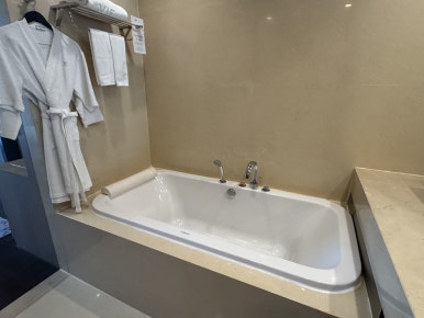 VIE Hotel Bangkok Review: A Guide to Value-Driven Luxury Suites image 35