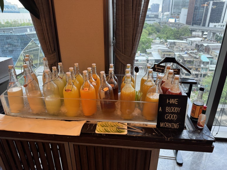 VIE Hotel Bangkok Review: A Guide to Value-Driven Luxury Suites image 74