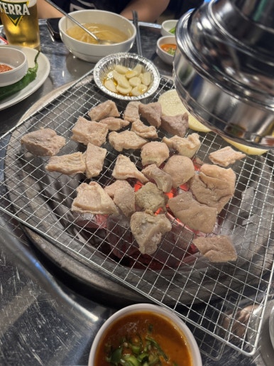 Dadong Hwangso Makchang: A Celebrity-Favorite Spot in Seoul image 15