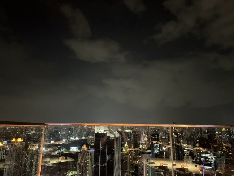 Experience Unmatched Elegance at Red Sky Bangkok: A Rooftop Dining Guide image 26