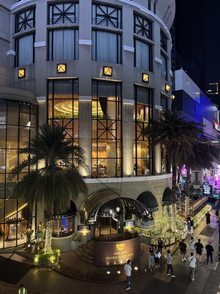 Family Travel Guide: Why Sheraton Grande Sukhumvit is the Best Choice for Bangkok