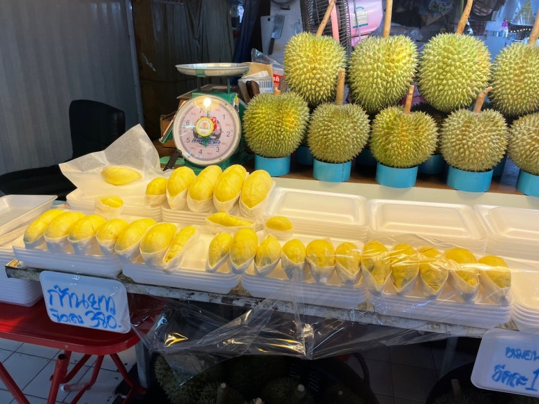 Bangkok Shopping Guide: Chatuchak, JJ Mall, and Or Tor Kor Market image 15