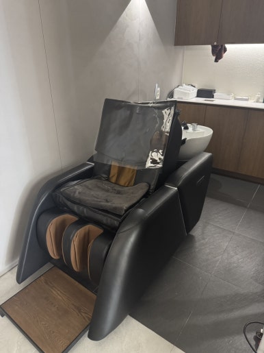 Finding the Perfect Cut: A Personalized Bob Haircut Experience at Monoc Myeongdong image 5