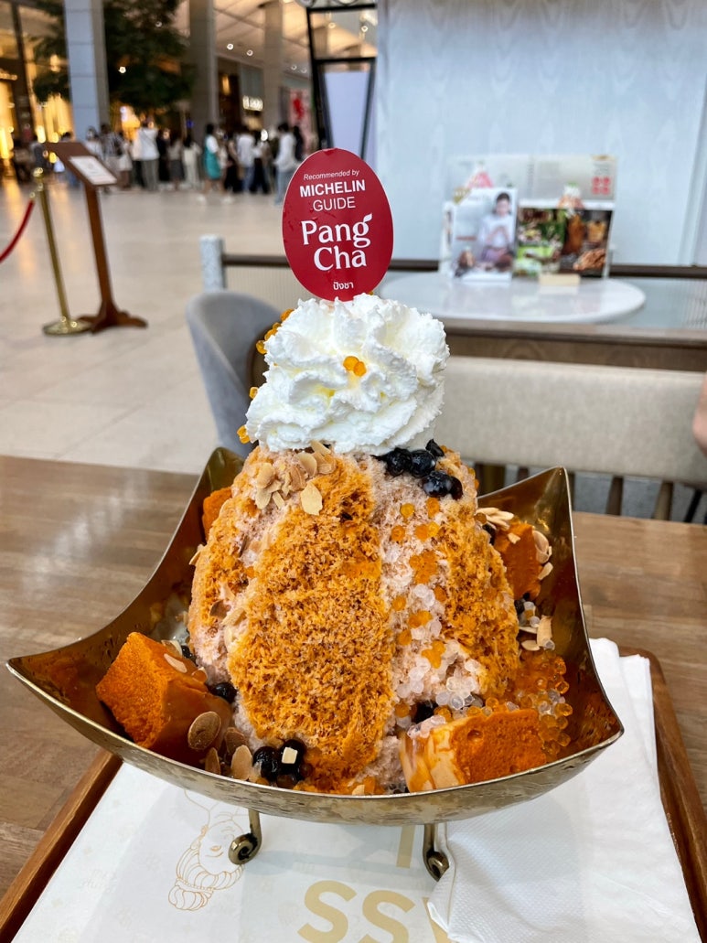 Pang Cha Bangkok: A Guide to the Famous Michelin-Recognized Thai Tea Shaved Ice image 1