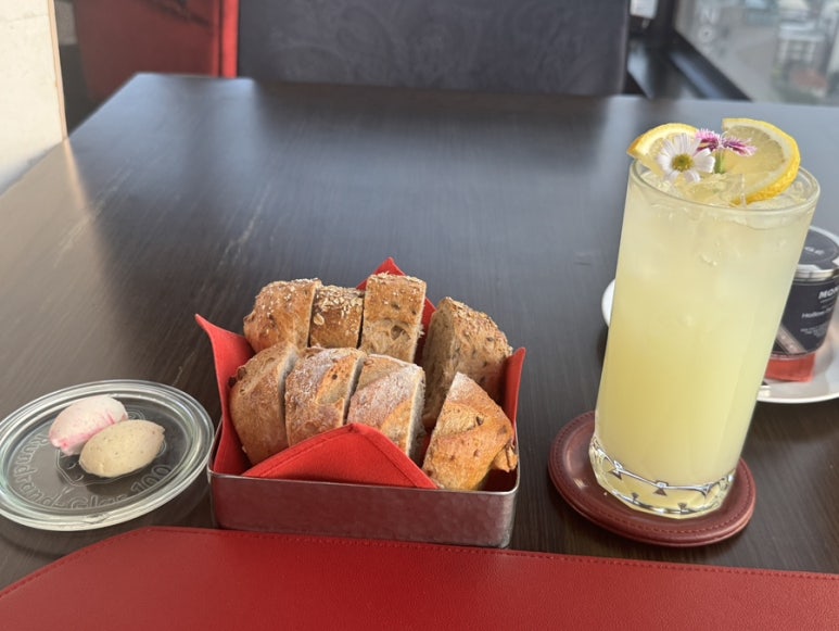 방콕 스테이크 맛집 추천: 랜드마크 호텔 Rib Room & Bar 완벽 가이드 이미지 14