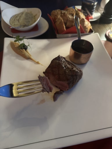 방콕 스테이크 맛집 추천: 랜드마크 호텔 Rib Room & Bar 완벽 가이드 이미지 24