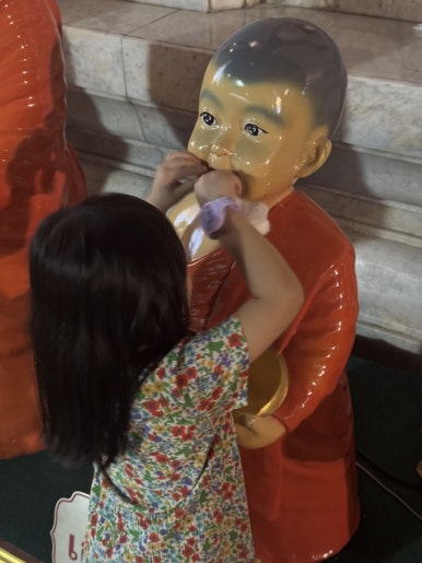 Bangkok Night Tuk-Tuk Tour: A Perfect Family Adventure with Kids image 33