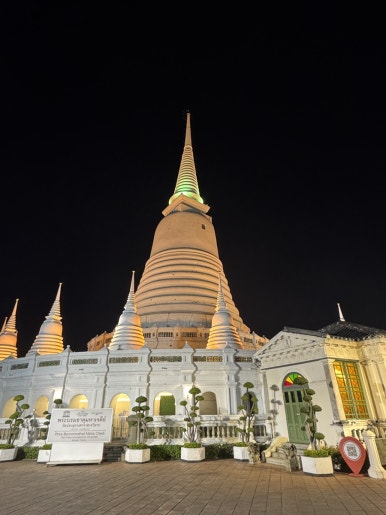 Bangkok Night Tuk-Tuk Tour: A Perfect Family Adventure with Kids image 39
