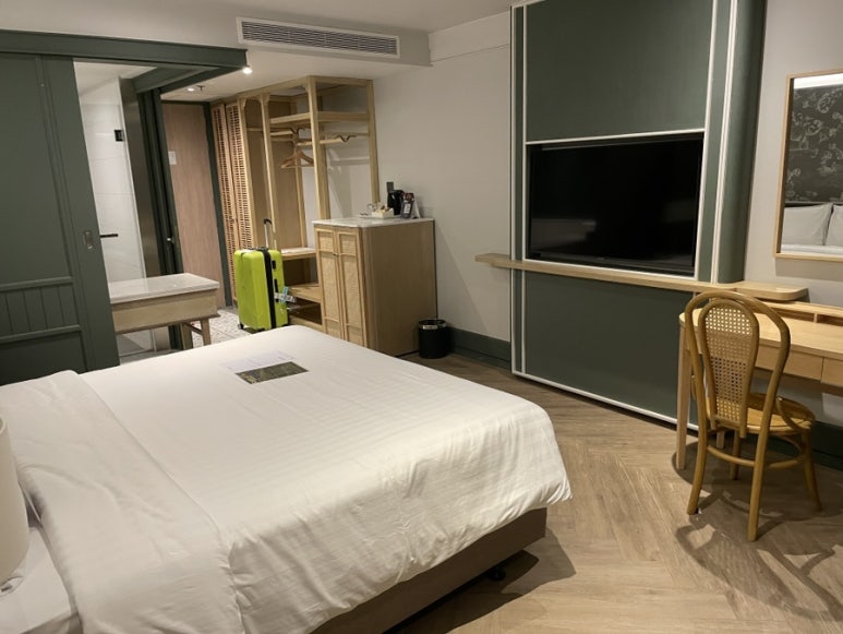 The Quarter Chao Phraya by UHG Review: Is This Riverside Hotel Worth It?