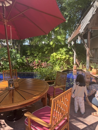 Sheraton Grande Sukhumvit Pool and The Sala: A Relaxing Bangkok City Escape image 12