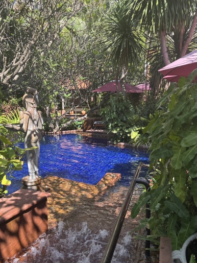 Sheraton Grande Sukhumvit Pool and The Sala: A Relaxing Bangkok City Escape image 18