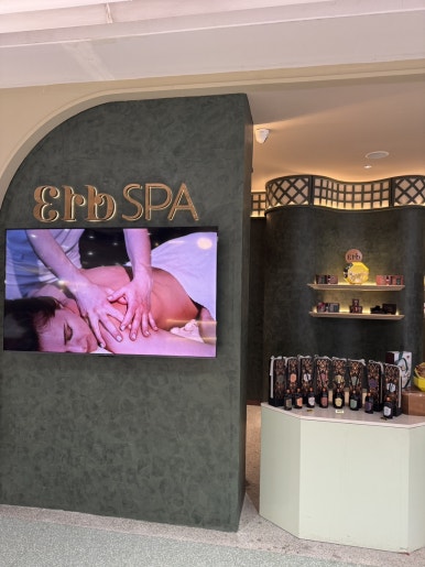 Erb Spa Central World: A Review of the Signature Seven Pollens Golden Therapy