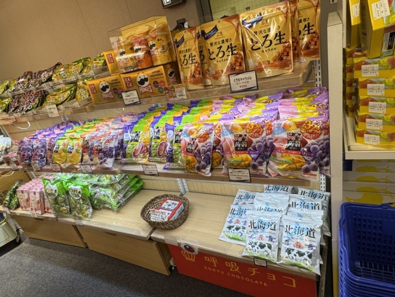 宮崎空港の国際線免税店ガイド:お土産選びの注意点と賢い買い物術の画像7
