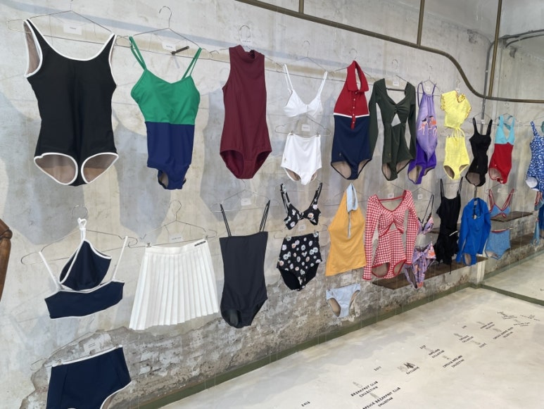 A Guide to Shopping at Aprilpoolday in Bangkok image 4