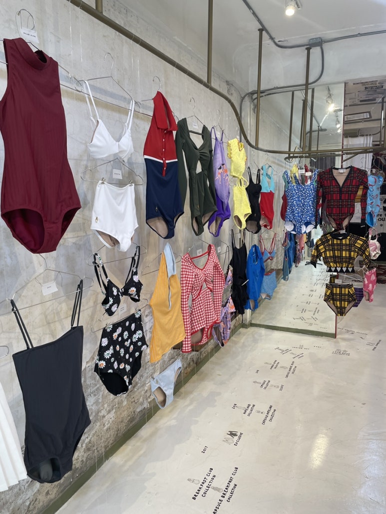 A Guide to Shopping at Aprilpoolday in Bangkok image 6