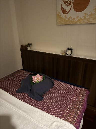 A Relaxing Escape: Bangkok Dio Spa Herbal Ball Massage Review image 22