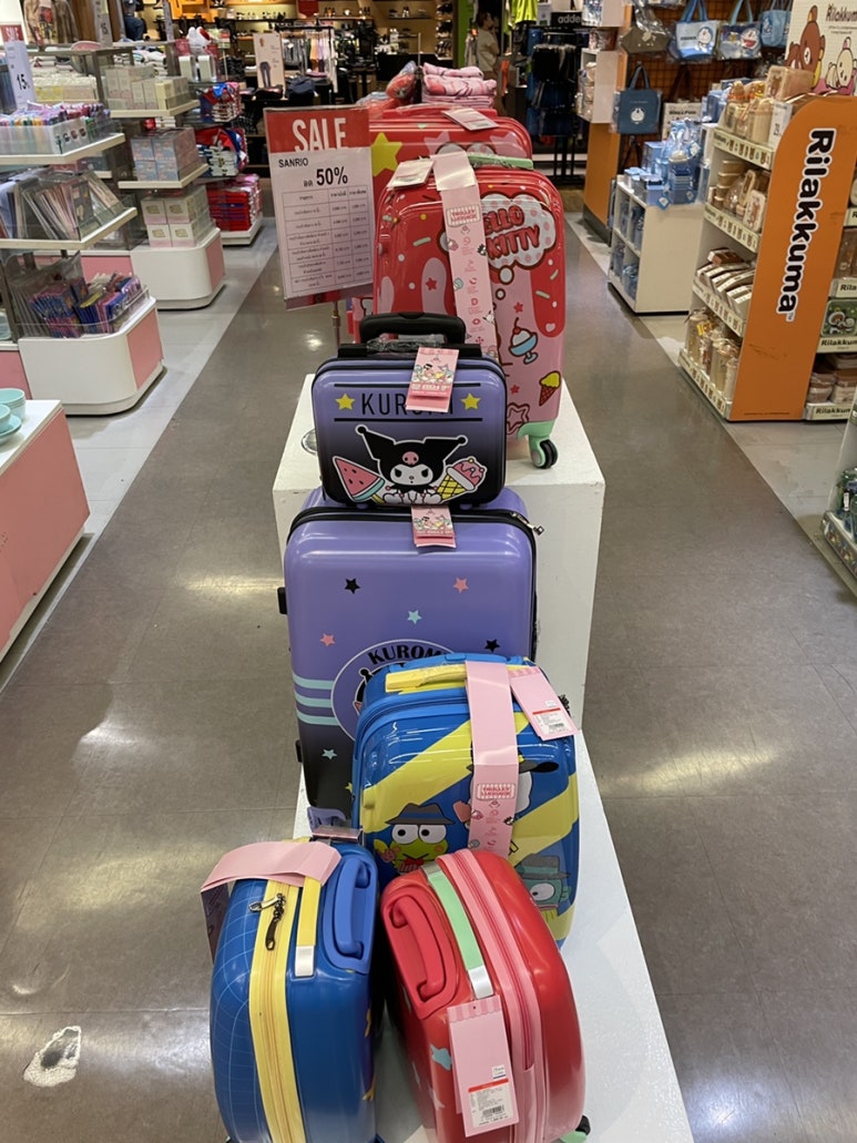 バンコクでサンリオ・ベビー用品を買うなら?ロビンソンデパート・バンラック店がおすすめな理由の画像1