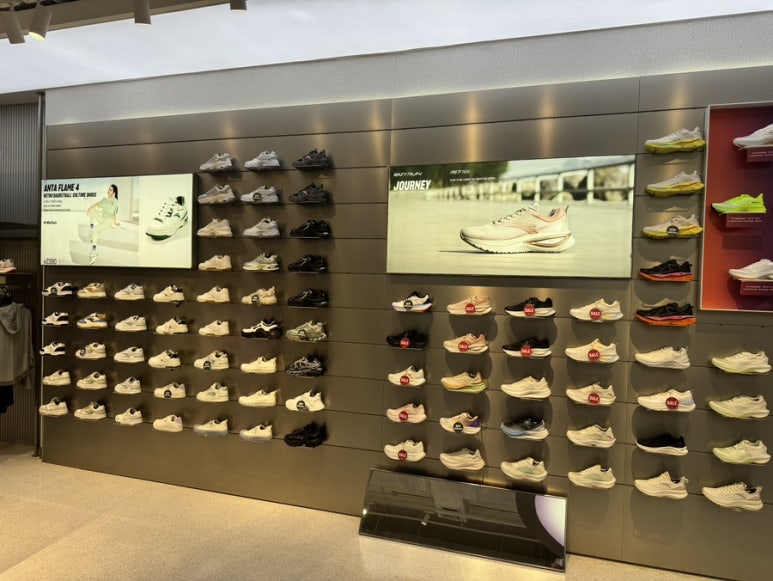 バンコクでAntaのランニングシューズを探す！セントラルワールドの店舗体験記の画像8