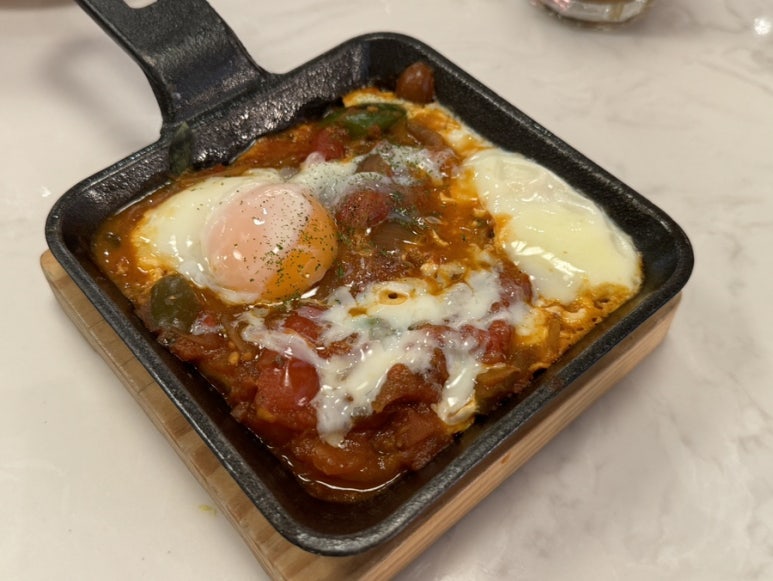 A Comprehensive Guide to Breakfast at Sindhorn Midtown Hotel Bangkok image 35